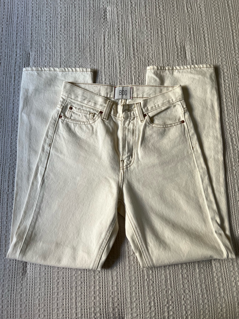 BDG woman’s Cream Straight Jeans
